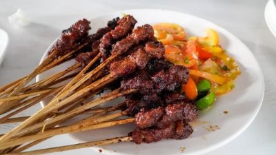 Sate Maranggi Haji Yetty Sudah Berdiri  Sejak 1990, Parkirnya Luas Tempat Nyaman