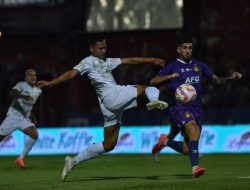Maung Bandung Mengaum Libas Persik Kediri Tanpa Balas