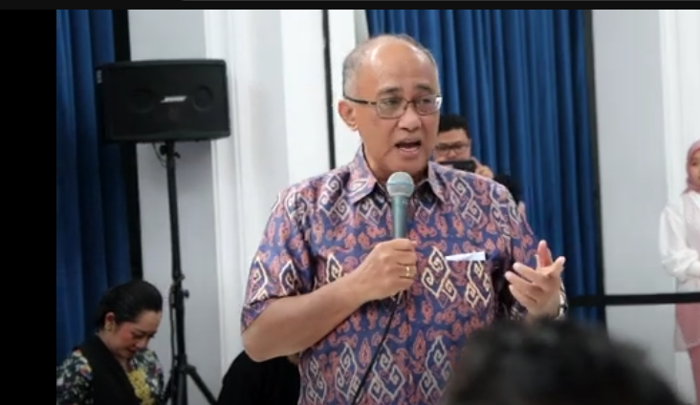 Prof. Ganjar Kurnia