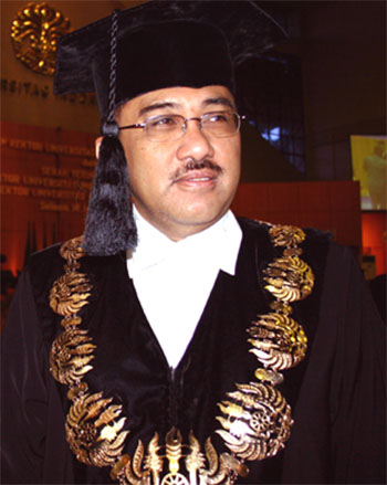 Prof. Ganjar Kurnia