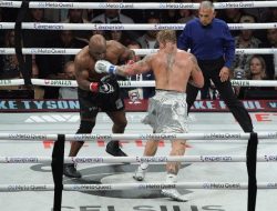 Kalah dari Jake Paul Si Leher Beton Mike Tyson, Tetap Raup Bayaran 318 miliar