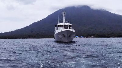 Kapal di Selat Sunda