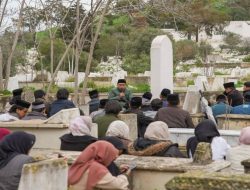PCINU Tunisia Melakukan Ziarah ke Makam Syeikh Muhammad Thahir bin Asyur dalam Peringatan Harlah NU ke-102