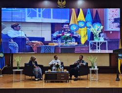 Dr. Riadi Darwis Sukses Gelar Bedah Buku “TI 2020 KA 2022” di Convention Hall Kampus Poltekpar NHI Bandung