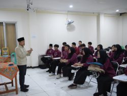 Wamendikdasmen Fajar Dorong Pelajar SMK Terampil Berkomunikasi