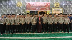 Jajaran Polres Bintan yang melaksanakan kegiatan Zikir dan Doa Bersama di Masjid Darul Muttaqien - (Sumber: Andri Yan)