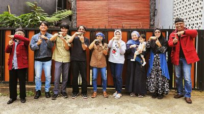 Dosen Telkom University Ikuti Pelatihan Pembuatan Zat Pewarna Biru Alami bersama Pataruman – Indigo Experimental Station