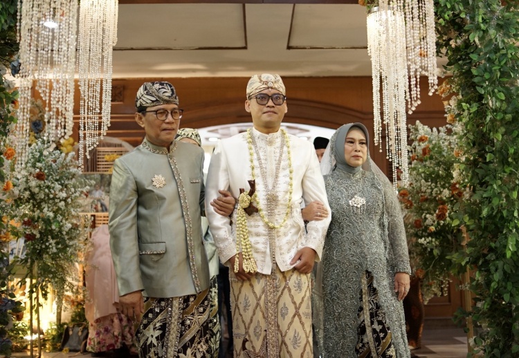 Pernikahan Mentari dan Haryanto