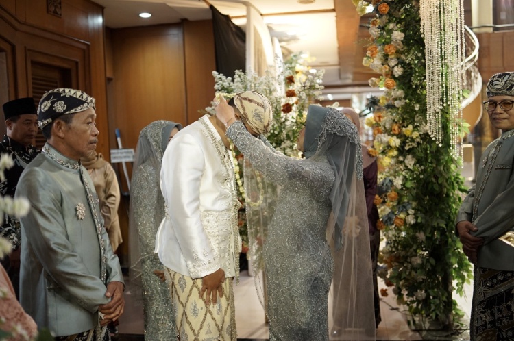 Pernikahan Mentari dan Haryanto