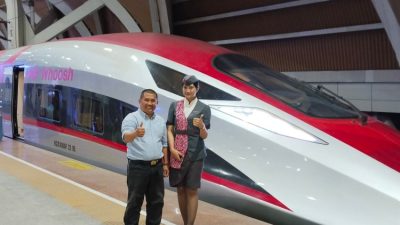 Kereta cepat whoosh