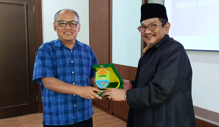 Rd. H. Holil Aksan Umarzen