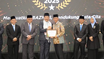 Amsakar Achmad Raih Penghargaan Dari Baznas RI, Batam Potensi Zakat Cukup Besar