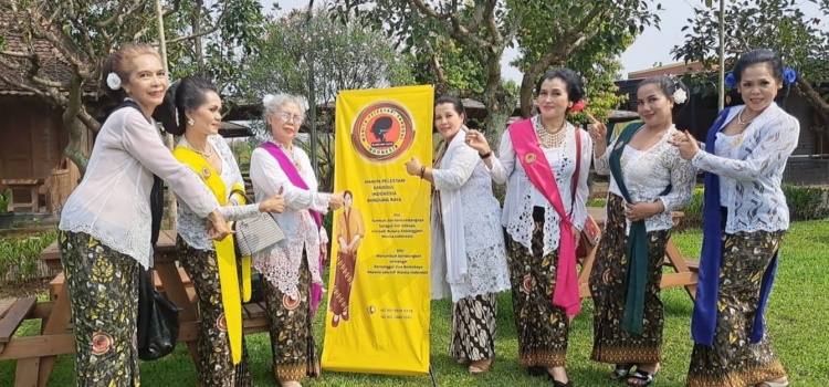 baju kebaya