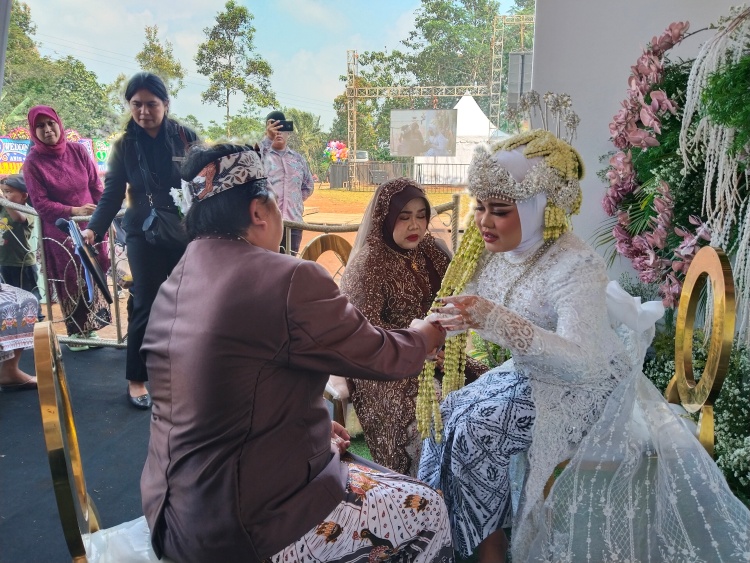 menikah