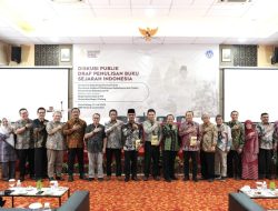 Penyelenggaraan Diskusi Publik Draf Penulisan Buku Sejarah Indonesia di Padang, Kementerian Kebudayaan Dorong Keterlibatan Masyarakat dalam Penguatan Historiografi Nasional