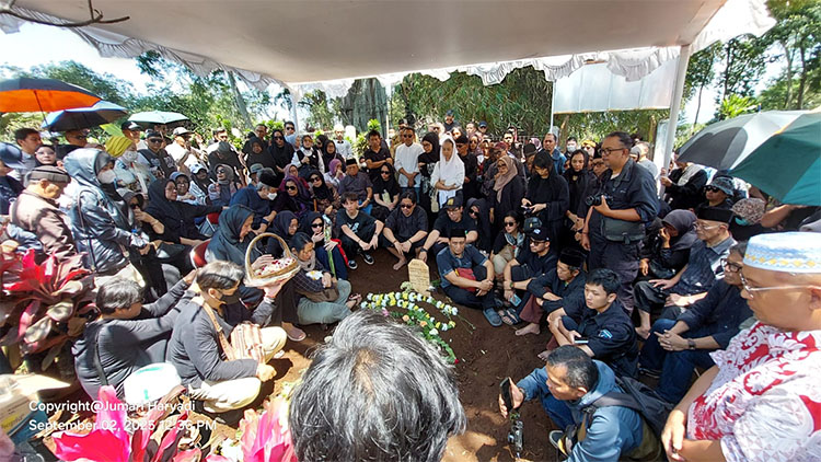 Acil Bimbo meninggal dunia