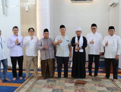 Pimpinan Ponpes NQ Darussa’adah Parung Kuda Sukabumi Berikan Tausyiah Maulid Nabi Yang Digelar BP Batam