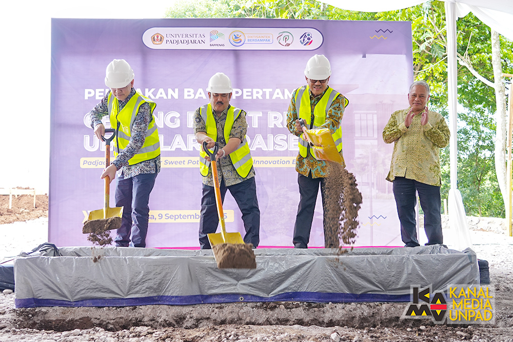 Peletakan Batu Pertama Gedung Pusat Riset Ubi Jalar PRAISE