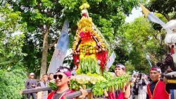 Festival Kampung Adat Cireundeu 2025 Tampilkan Arak-arakan Dongdang dari 15 Kelurahan di Kota Cimahi