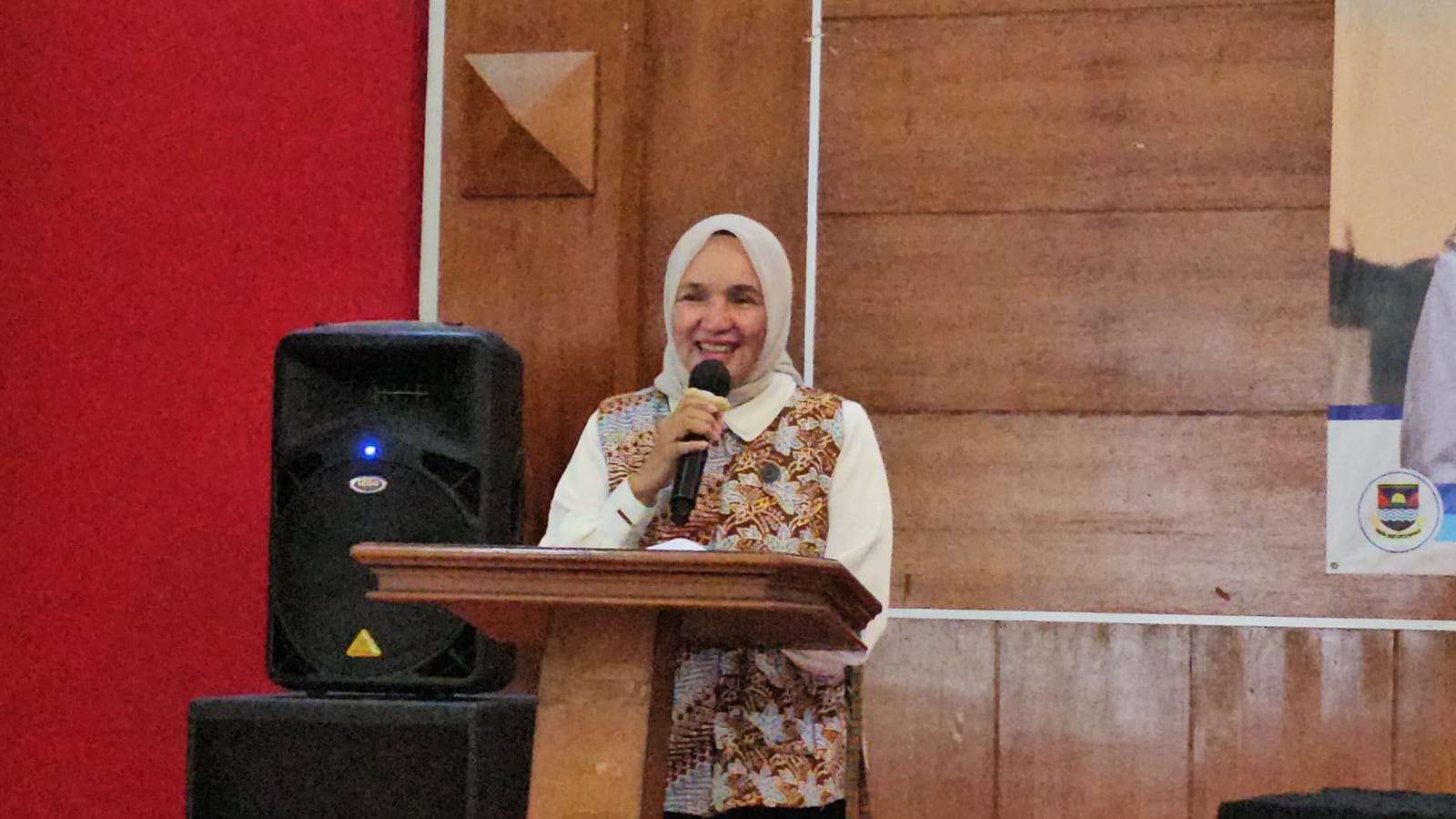 Eni Bohon Ade Zakir (Staf Ahli II TP-PKK KBB)