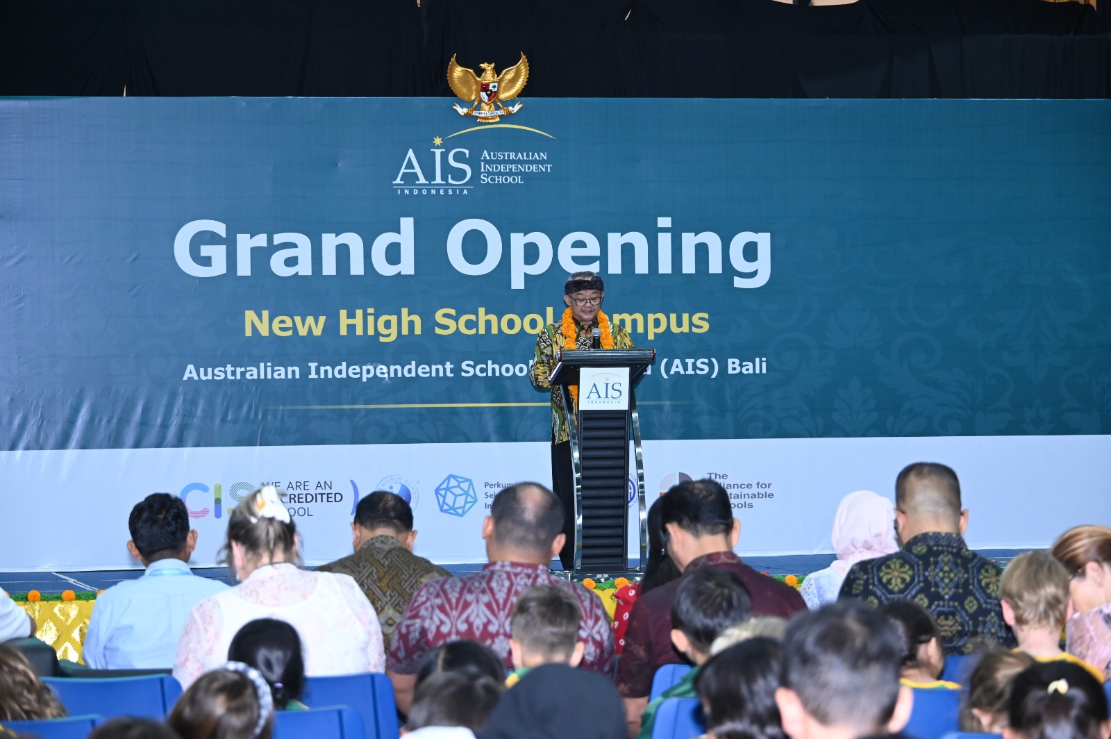 Peresmian AIS