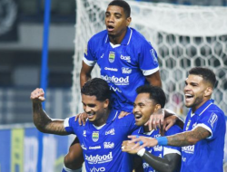 5 Gol Bersarang ke Madura United, Persib Terus Mantap di Puncak