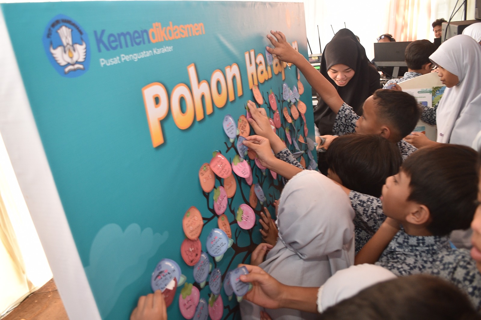Luangkan Satu Jam Berkualitas