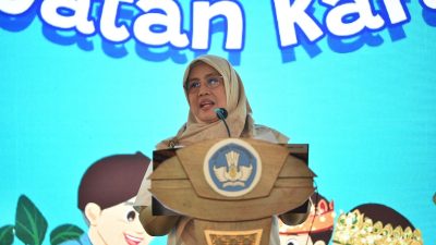 Luangkan Satu Jam Berkualitas Bersama Anak, Kemendikdasmen Ajak Keluarga Kurangi Adiksi Gawai