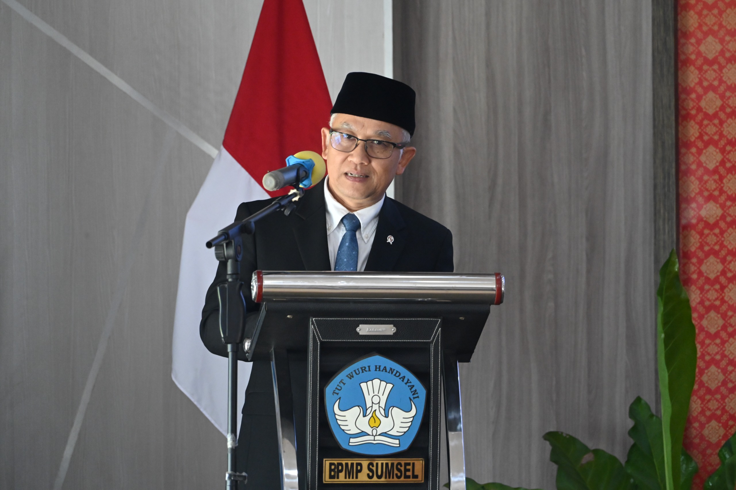 Peran Bahasa Indonesia