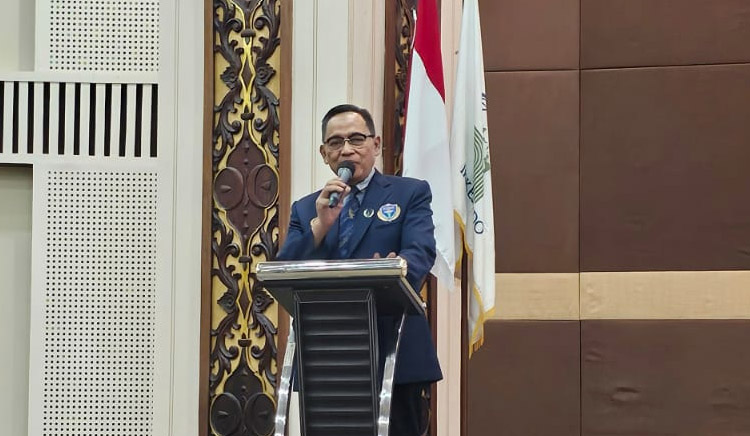 Sambutan Ketua Umum IKKESINDO, Brigjen (Purn) Dr. dr. Supriyantoro, Sp.P, MARS. - (Sumber: AZM)