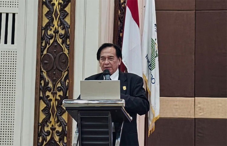 Prof. Ascobat Gani, Ketua Dewan Penasehat Pengurus Pusat IKKESINDO - (Sumber: AZM)