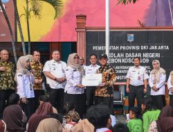 Kemendikdasmen Berikan Bantuan pada Murid Terdampak Kebakaran di Kemayoran