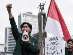 Dinamika Gerakan Mahasiswa, Sebagai Proses Intropreksi, Evaluasi, Solusi Terpadu Kegagalan Membangun Bangsa