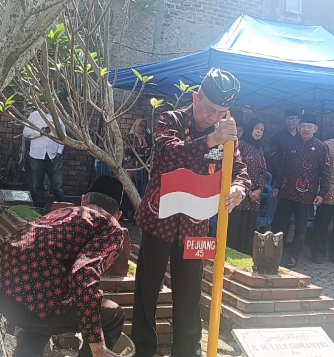 Bertempat di Pemakaman Caringin