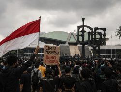 Cinta dan Benci Indonesia