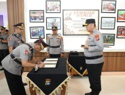 Kapolda Kepri Terima Telegram Kapolri, 8 Pejabat Utama Polda Kepri Alih Tugas