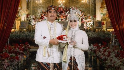 Putri Tokoh Asep Sedunia Menikah, Ucapan Doa dan Karangan Bunga Bertabur di Graha Sanusi Unpad