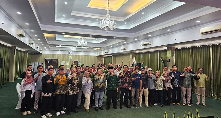Foto bersama para peserta Jambore Media AfiliasiMu #3 - (Sumber: AZM)