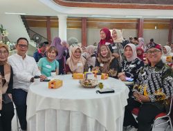 Dr. Raden Vini Adiani Dewi, M.M.R.S., Kepala Dinas Kesehatan Provinsi Jawa Barat Hadiri Silaturahmi Alumni Pegawai Dinas Kesehatan Kabupaten Bandung