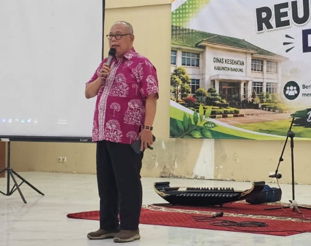 Dr. Raden Vini