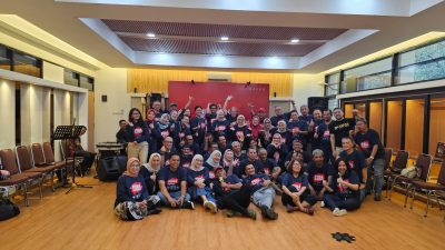 FH 84 UNPAD Memberikan Sumbangan Untuk Rumah Alumni dan Sumbangan Untuk Korban Gempa NTT