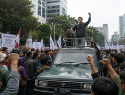 Demonstrasi dan Perubahan: Sarat Objektif, Subjektif, dan Pertarungan Narasi