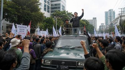 Demonstrasi dan Perubahan: Sarat Objektif, Subjektif, dan Pertarungan Narasi