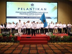 PWI Kepri Resmi Dilantik Di Harmoni One Hotel, Sinergi Antar Polri Dan Insan Pers Diharapkan Semakin Kuat Menghadirkan Informasi Yang Akurat 