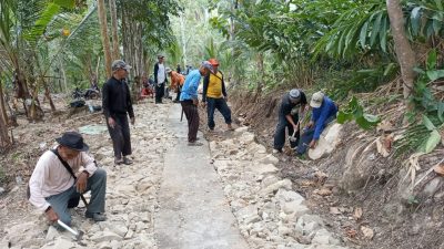 300 KK Warga Buniayu Terisolir Butuh Perhatian, 20 Tahun Menunggu Akses Jalan Neglasari-Sukasari Diaspal